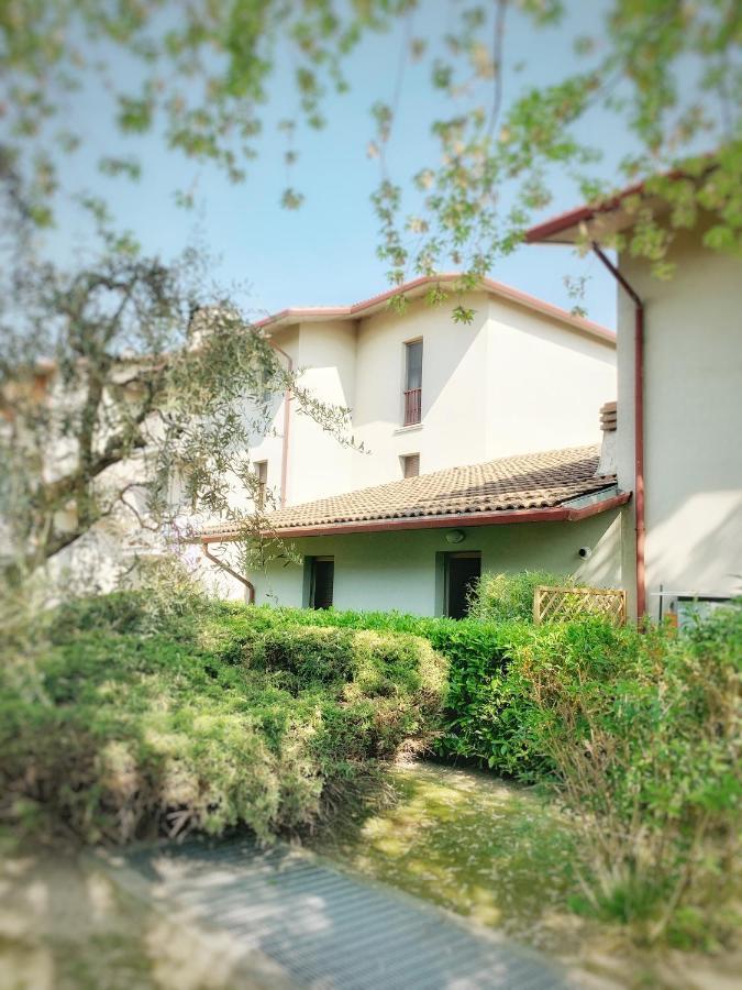 Appartamento Casa Emilia Sirmione Exterior foto